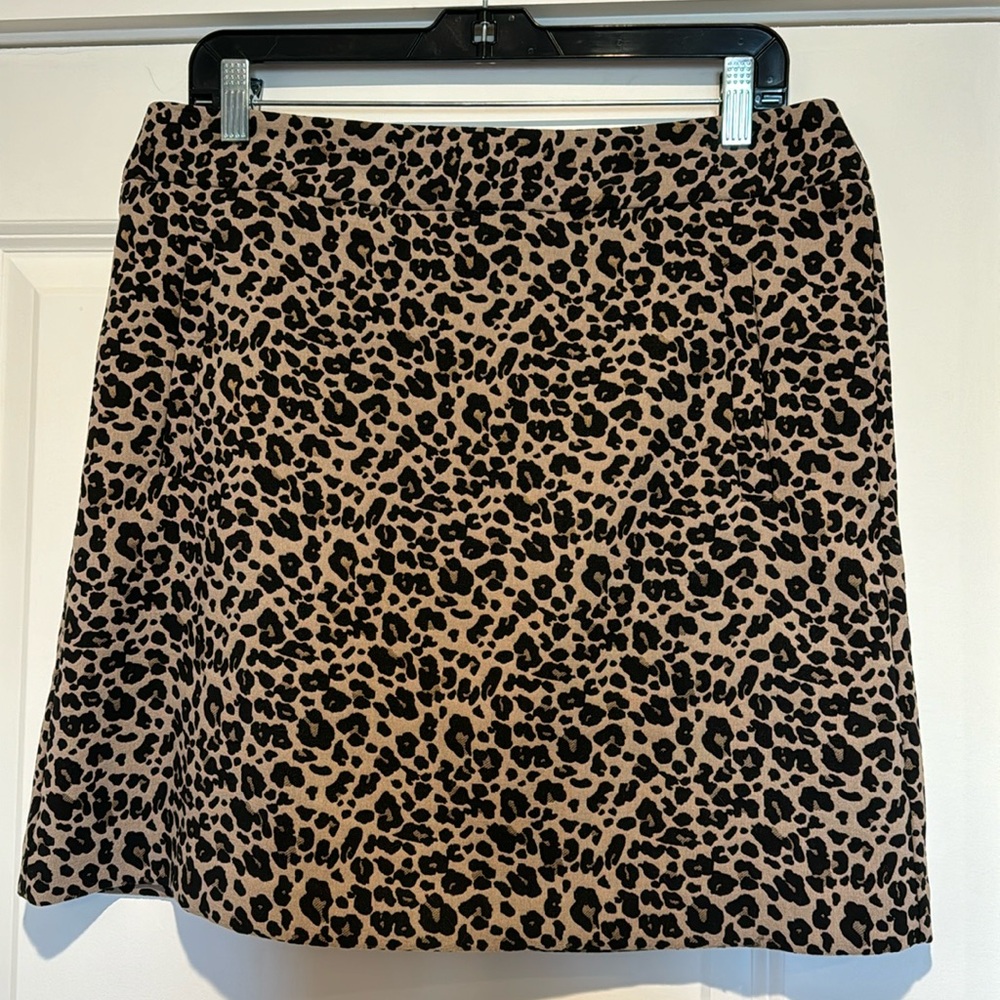 LOFT cheetah print mini skirt in size 10